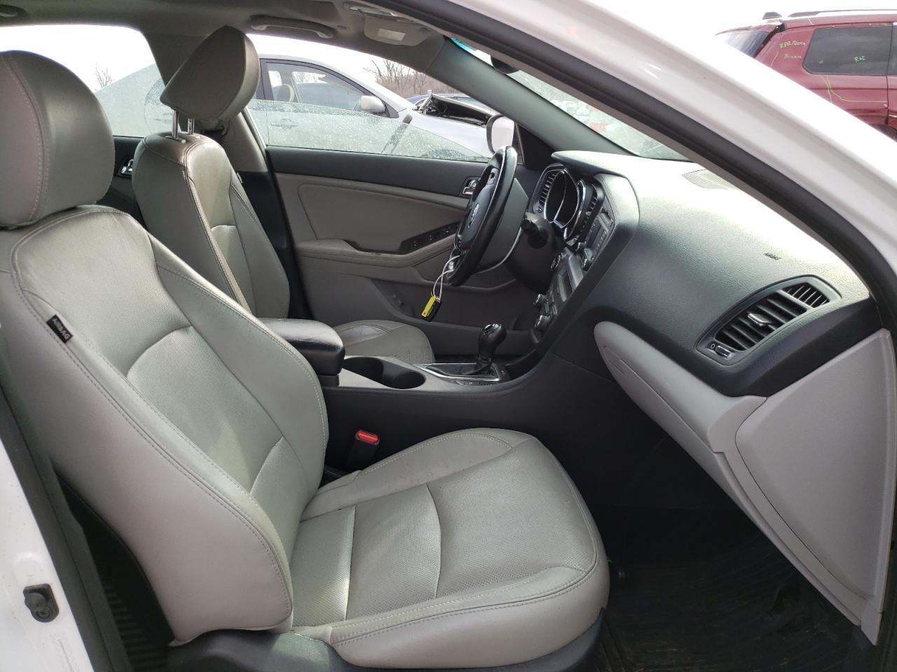 Photo 5 from auction – 2013 KIA OPTIMA EX with VIN 5XXGN4A71DG109963