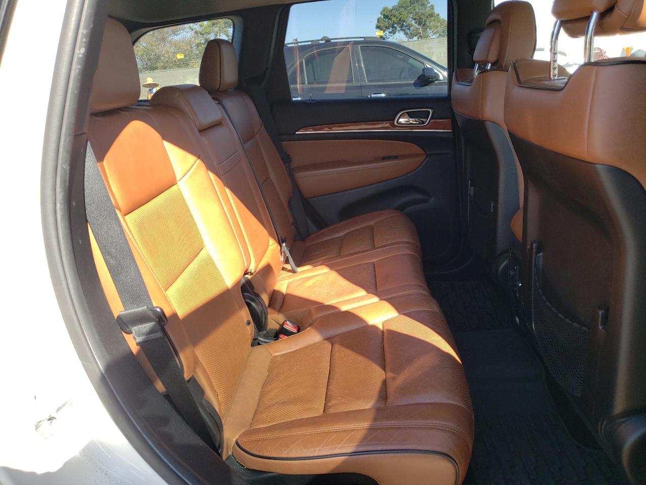Photo 6 from auction – 2012 JEEP GRAND CHER with VIN 1C4RJFCT5CC185016