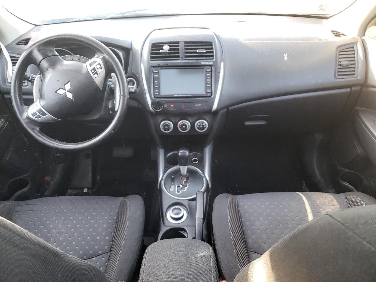 Photo 9 from auction – 2011 MITSUBISHI OUTLANDER with VIN JA4AR4AU5BZ004086
