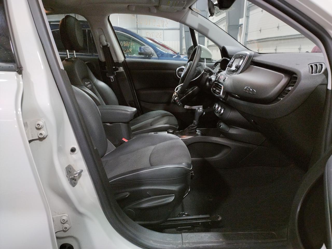 Photo 5 from auction – 2016 FIAT 500X TREKK with VIN ZFBCFYCT9GP358038