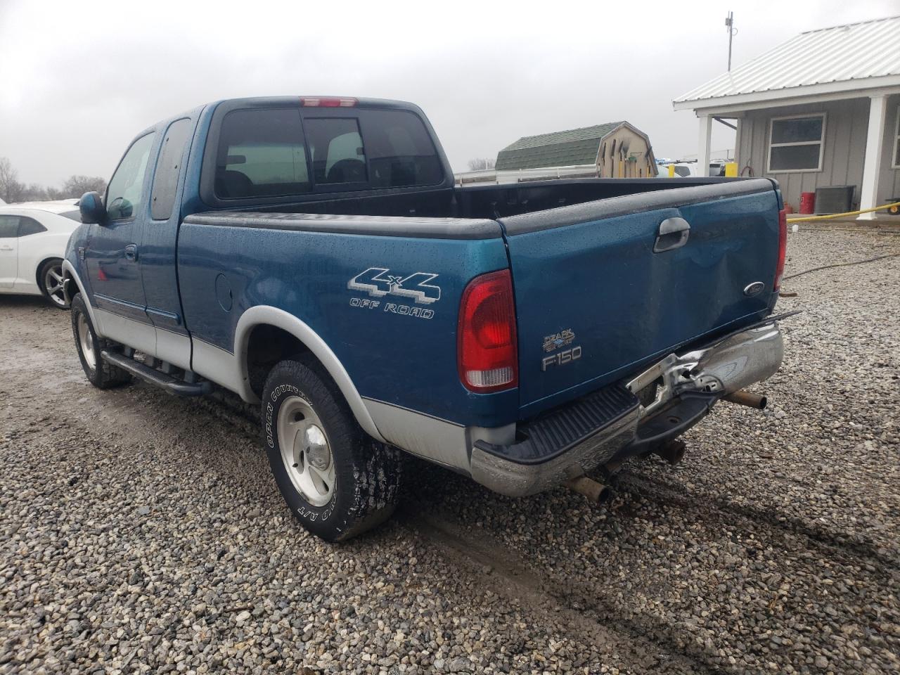 Photo 3 from auction – 2000 FORD F150 with VIN 1FTRX18L8YKA00450