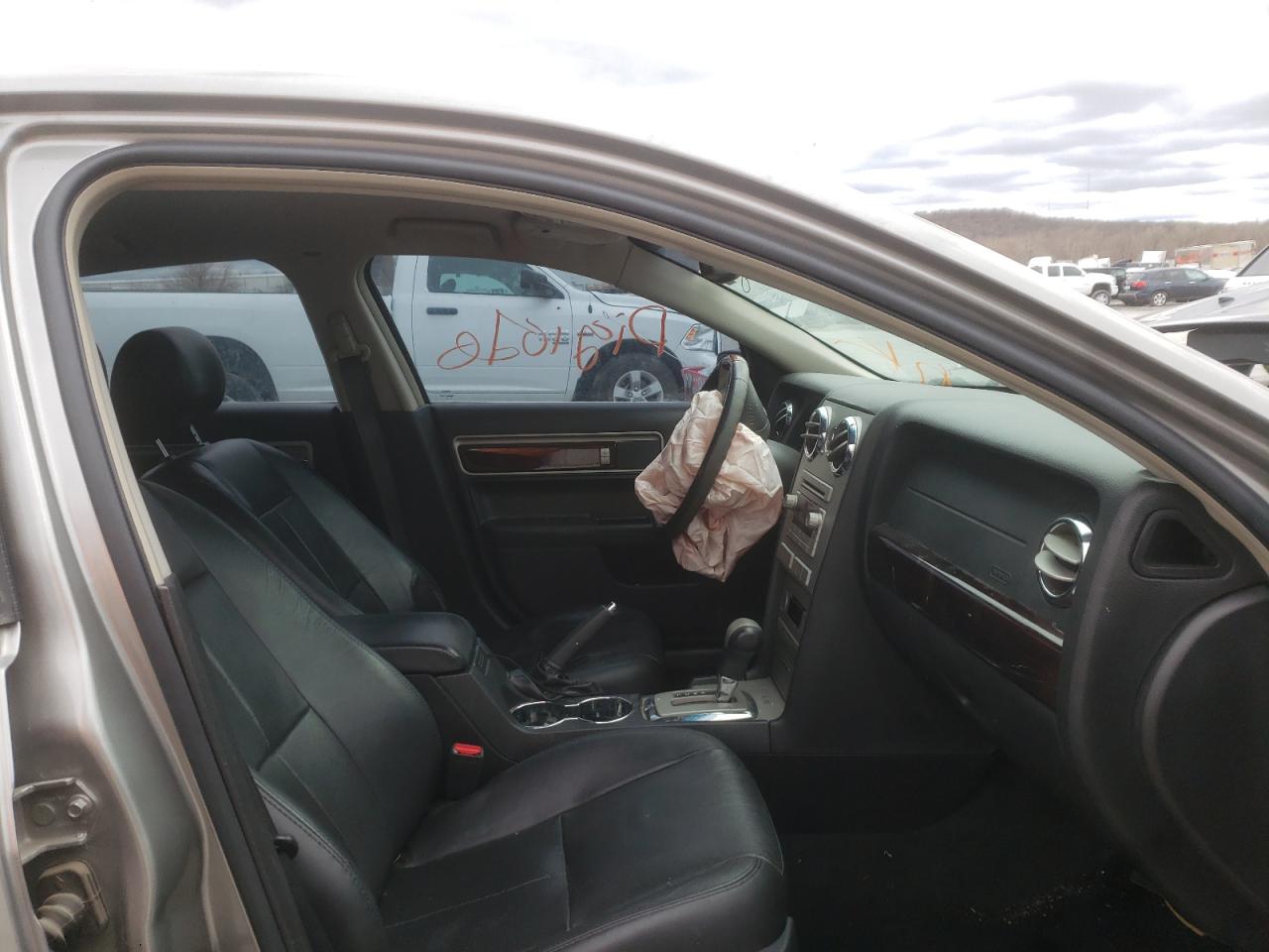 Photo 5 from auction – 2008 LINCOLN MKZ with VIN 3LNHM26T88R622485