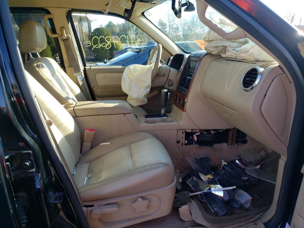Photo 5 from auction – 2006 FORD EXPLORER E with VIN 1FMEU74E86ZA26175