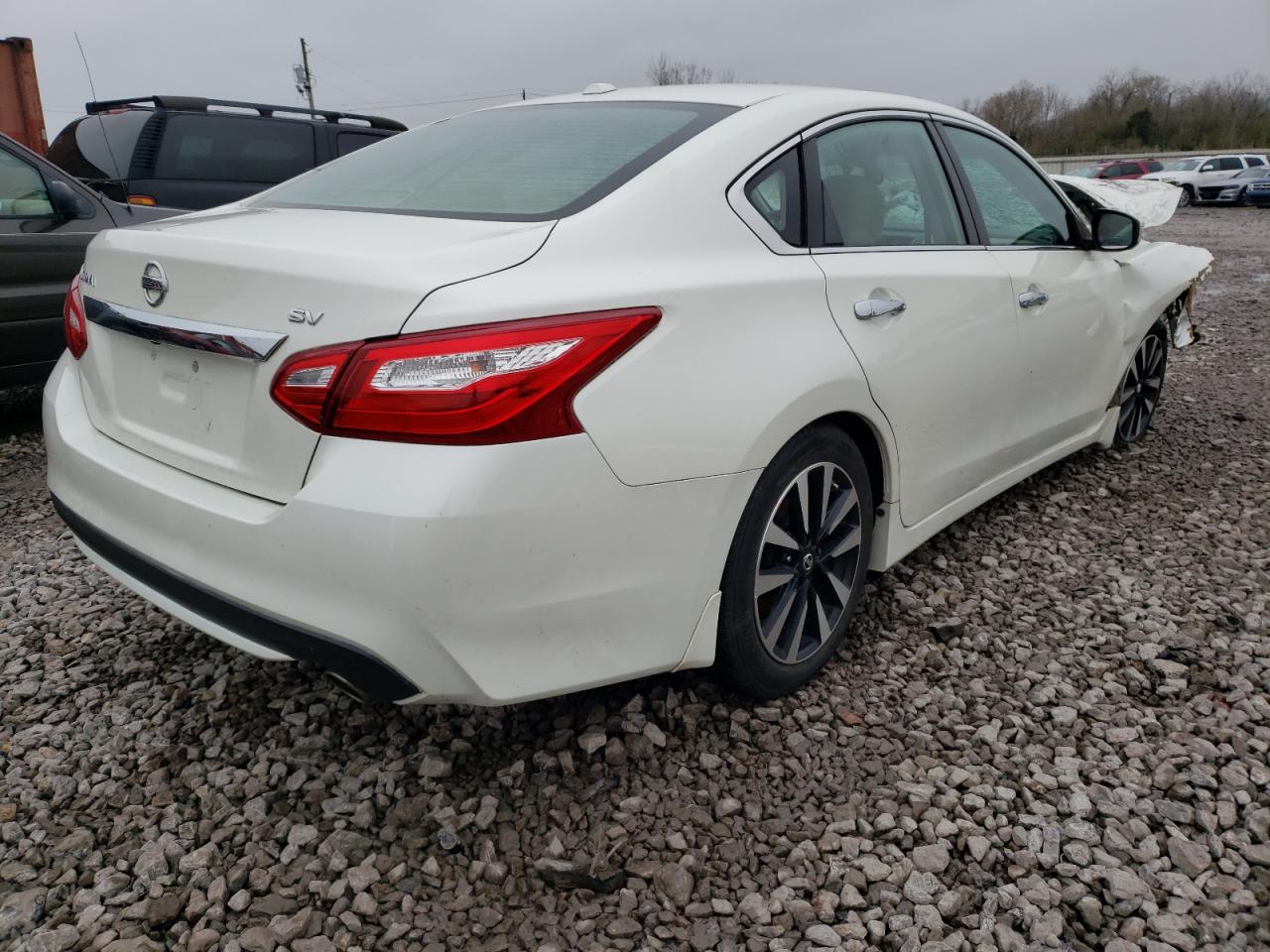 Photo 4 from auction – 2017 NISSAN ALTIMA 2.5 with VIN 1N4AL3AP7HC498237