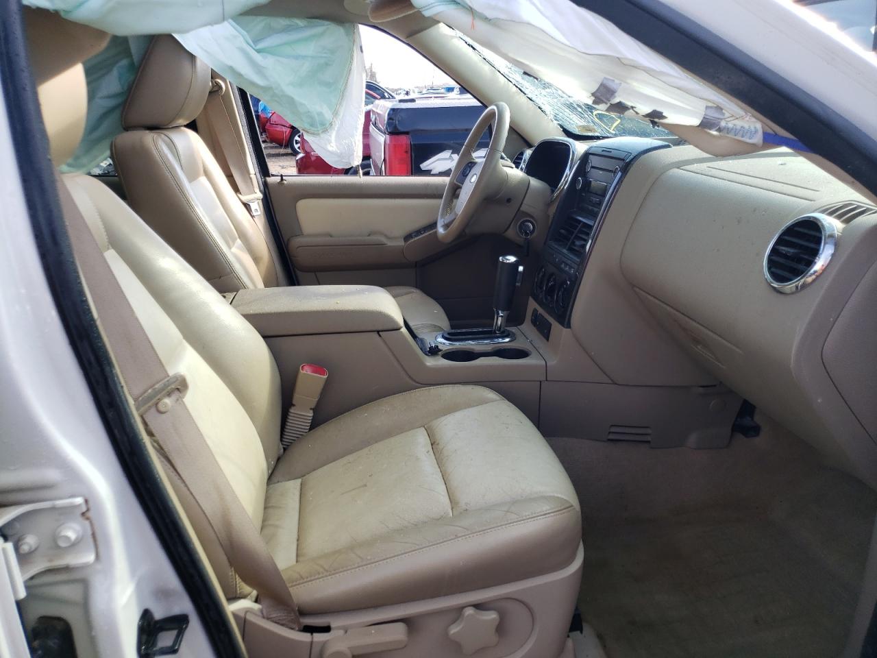 Photo 5 from auction – 2010 FORD EXPLORER X with VIN 1FMEU7DE2AUA06929