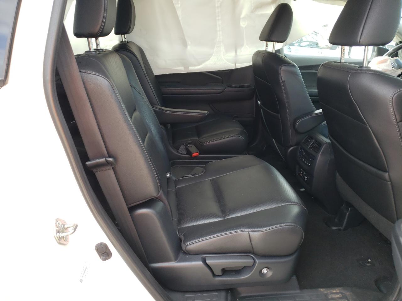 Photo 6 from auction – 2016 HONDA PILOT ELIT with VIN 5FNYF6H08GB084802