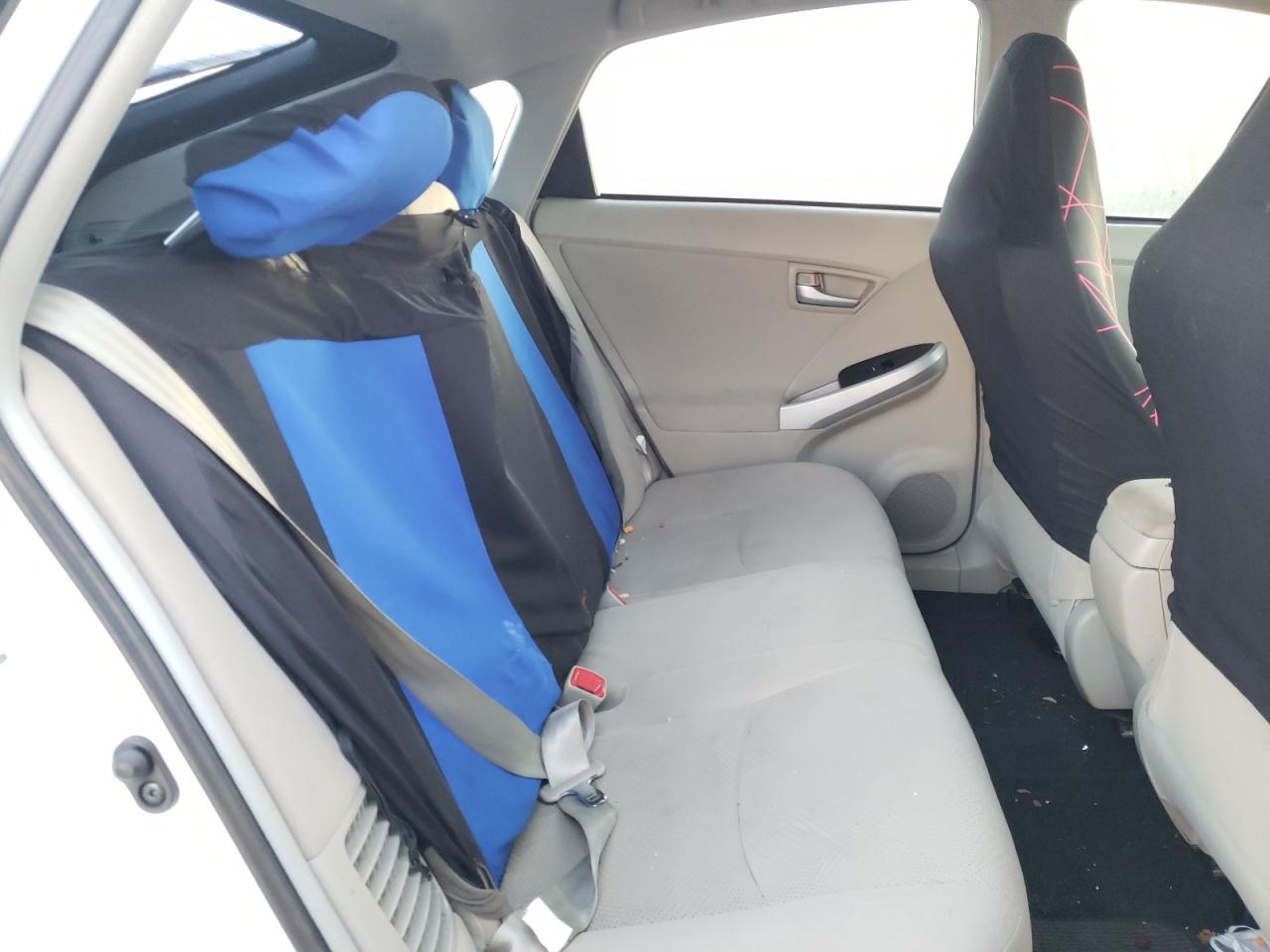 Photo 6 from auction – 2013 TOYOTA PRIUS with VIN JTDKN3DU0D5584983