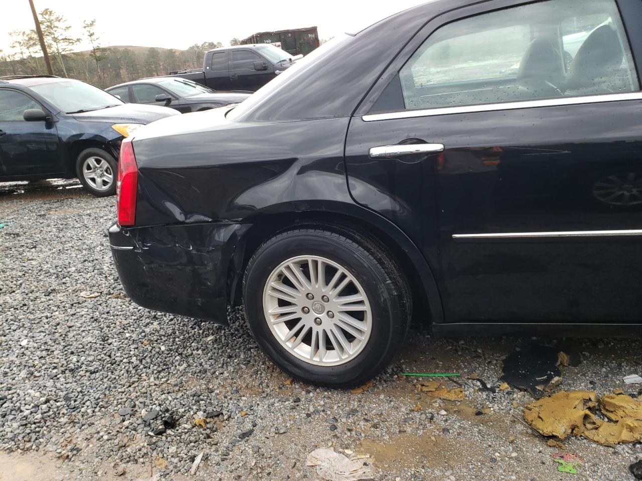 Photo 9 from auction – 2010 CHRYSLER 300 TOURIN with VIN 2C3CA4CD5AH330606