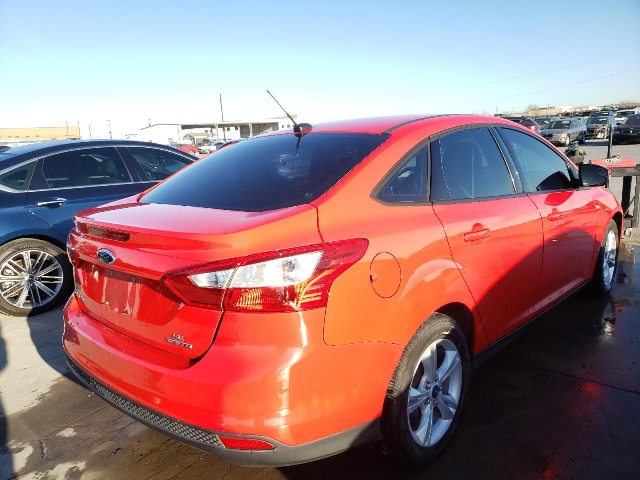 Photo 4 from auction – 2013 FORD FOCUS SE with VIN 1FADP3F23DL233713