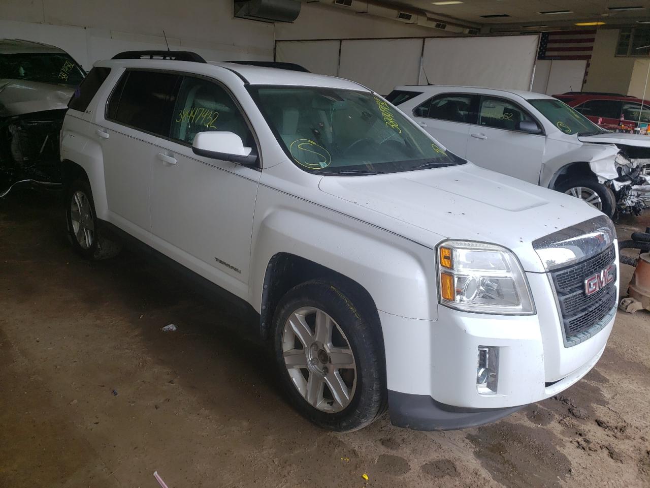 GMC TERRAIN SL 2011 with VIN 2CTFLVE52B6377818 - Photo from auction