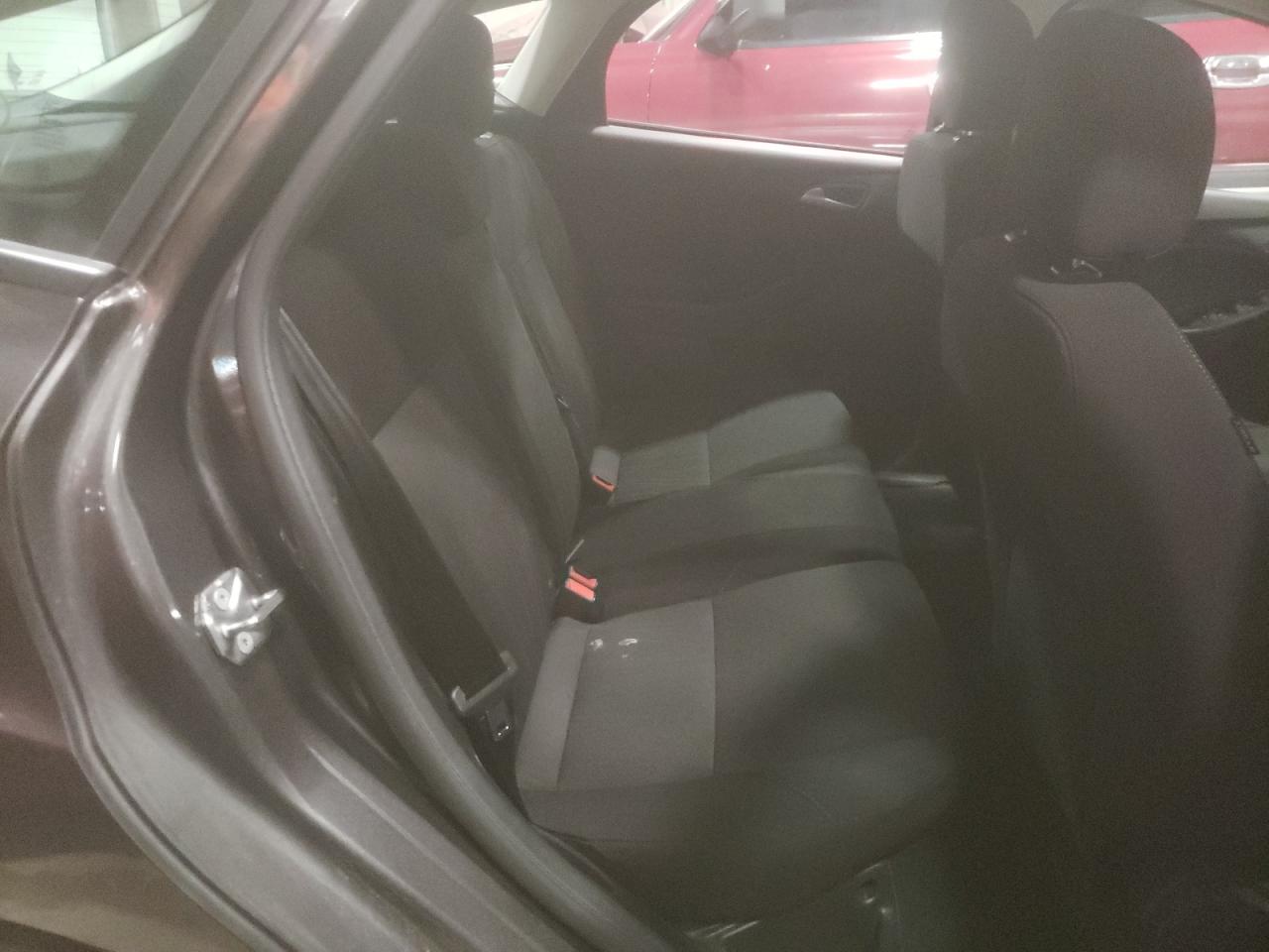 Photo 6 from auction – 2016 FORD FOCUS SE with VIN 1FADP3K25GL201842