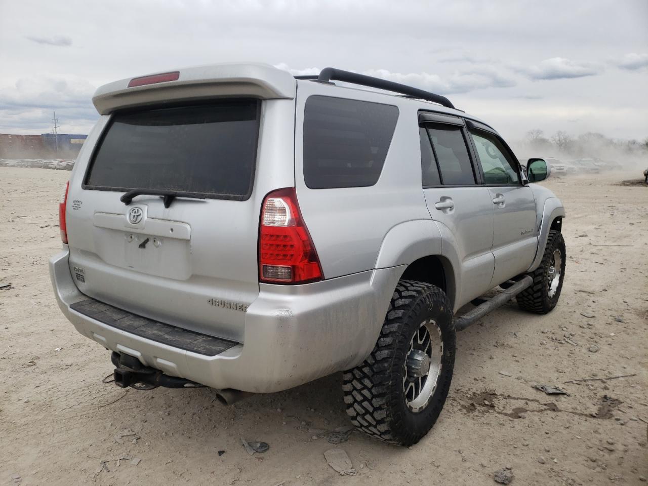 Photo 4 from auction – 2007 TOYOTA 4RUNNER SR with VIN JTEBT14R478042211