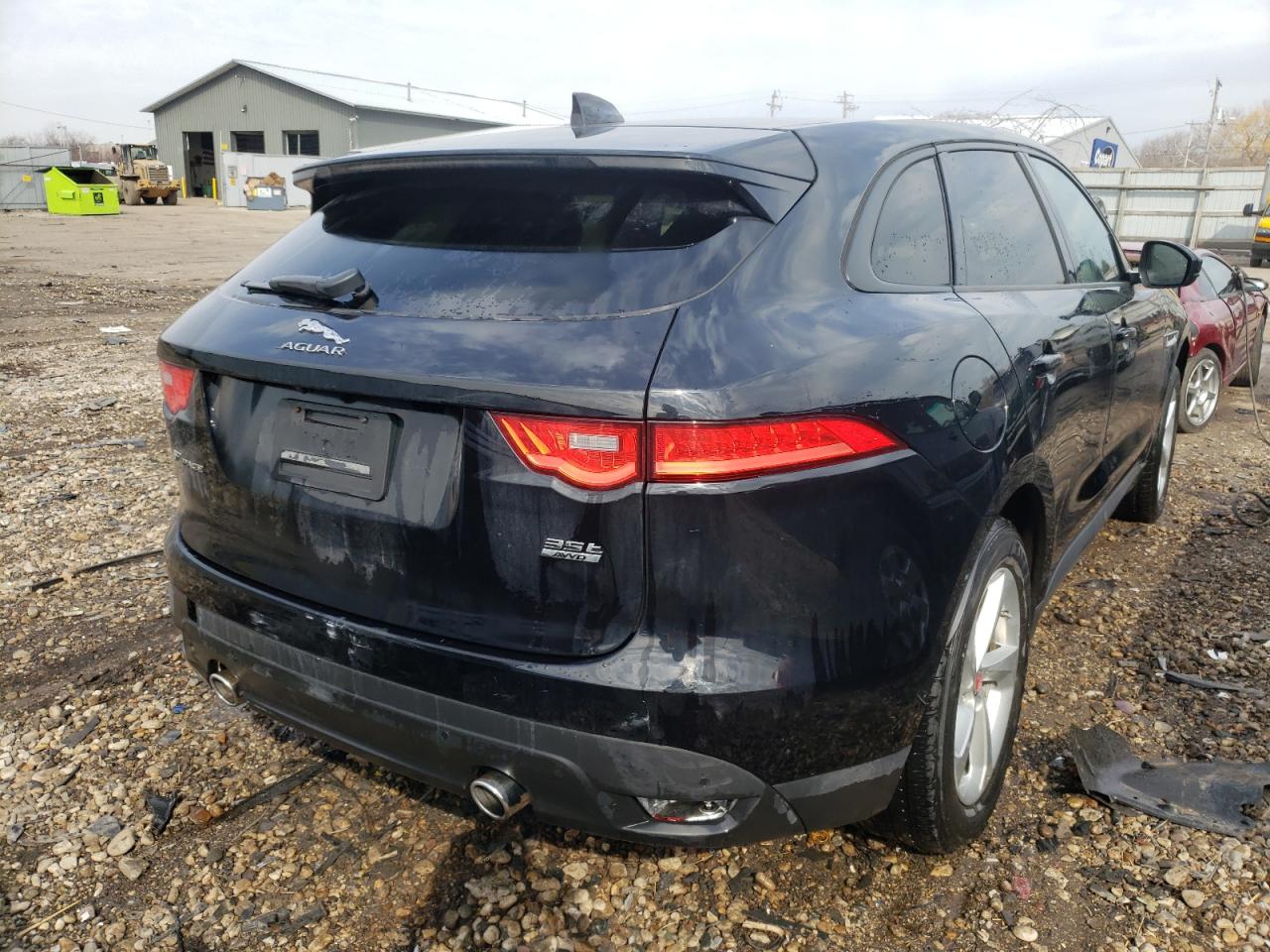 Photo 4 from auction – 2017 JAGUAR F-PACE PRE with VIN SADCJ2BV4HA050442
