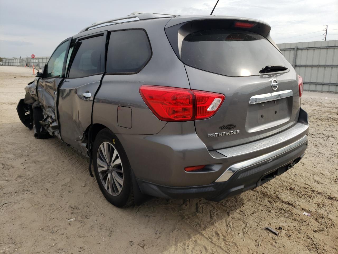 Photo 3 from auction – 2017 NISSAN PATHFINDER with VIN 5N1DR2MN9HC674744