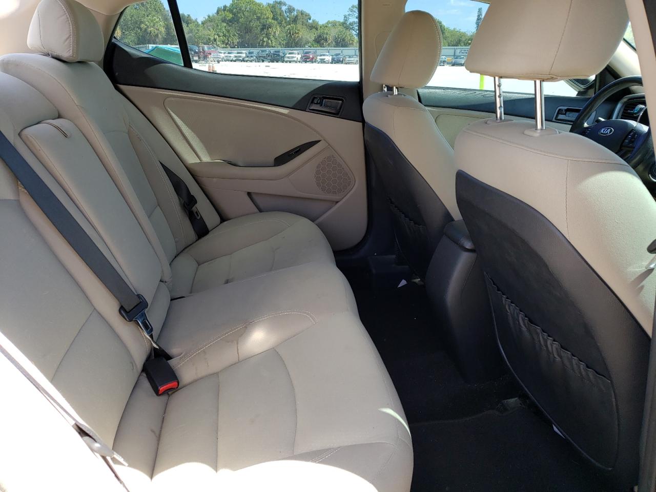 Photo 6 from auction – 2013 KIA OPTIMA LX with VIN 5XXGM4A77DG218527