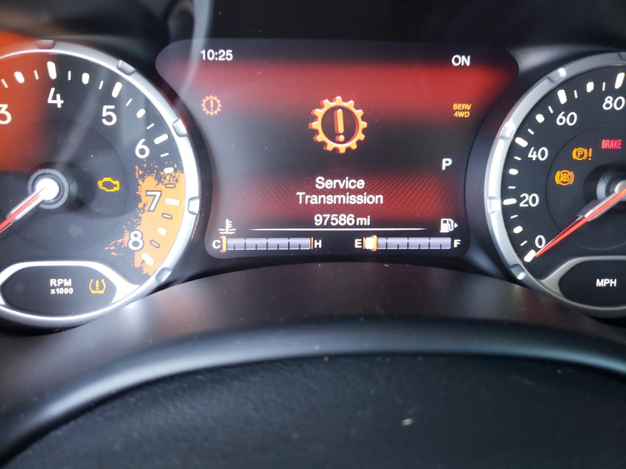 Photo 8 from auction – 2015 JEEP RENEGADE L with VIN ZACCJBDTXFPB49948