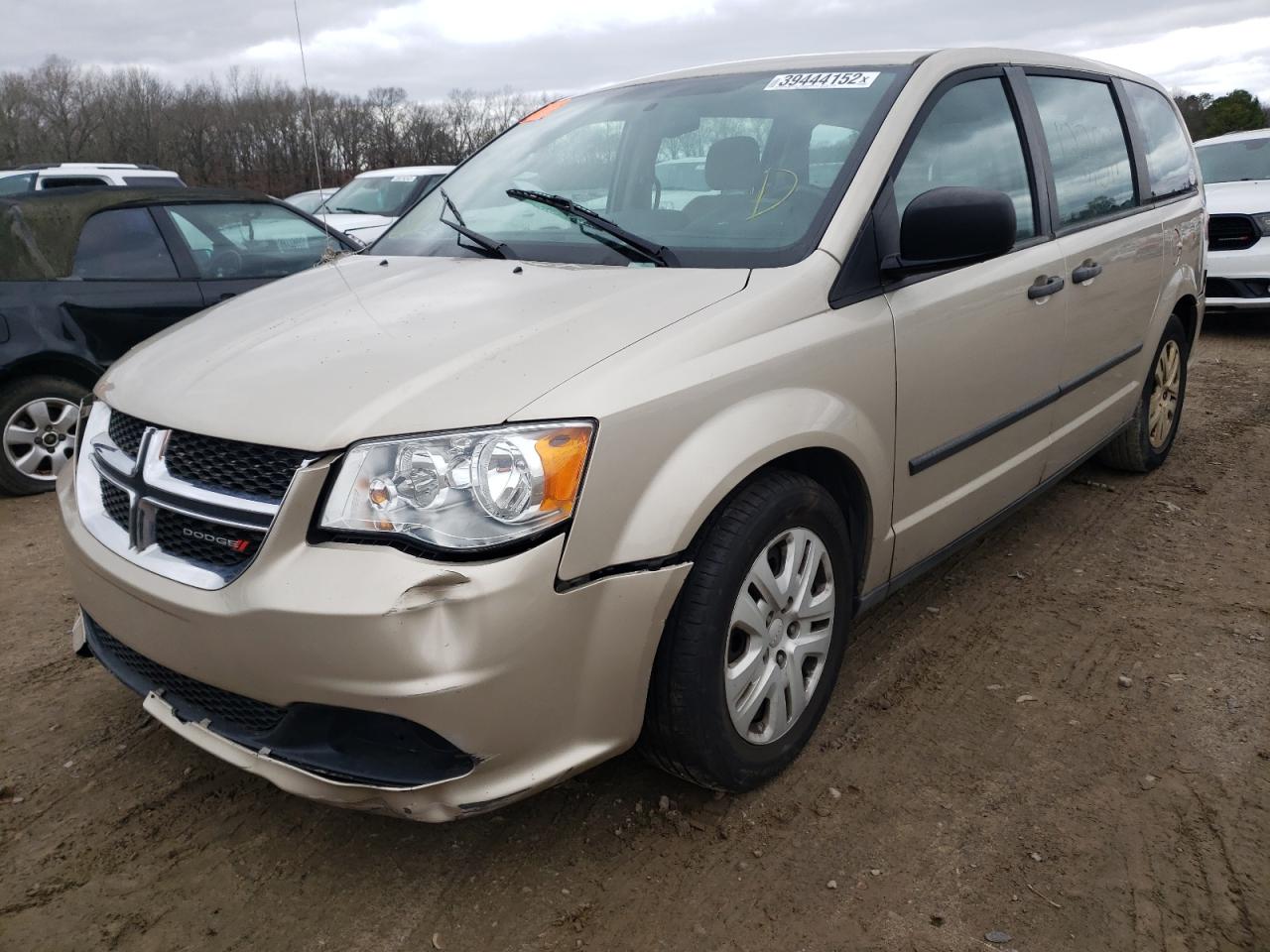 Photo 2 from auction – 2015 DODGE GRAND CARA with VIN 2C4RDGBG0FR641128