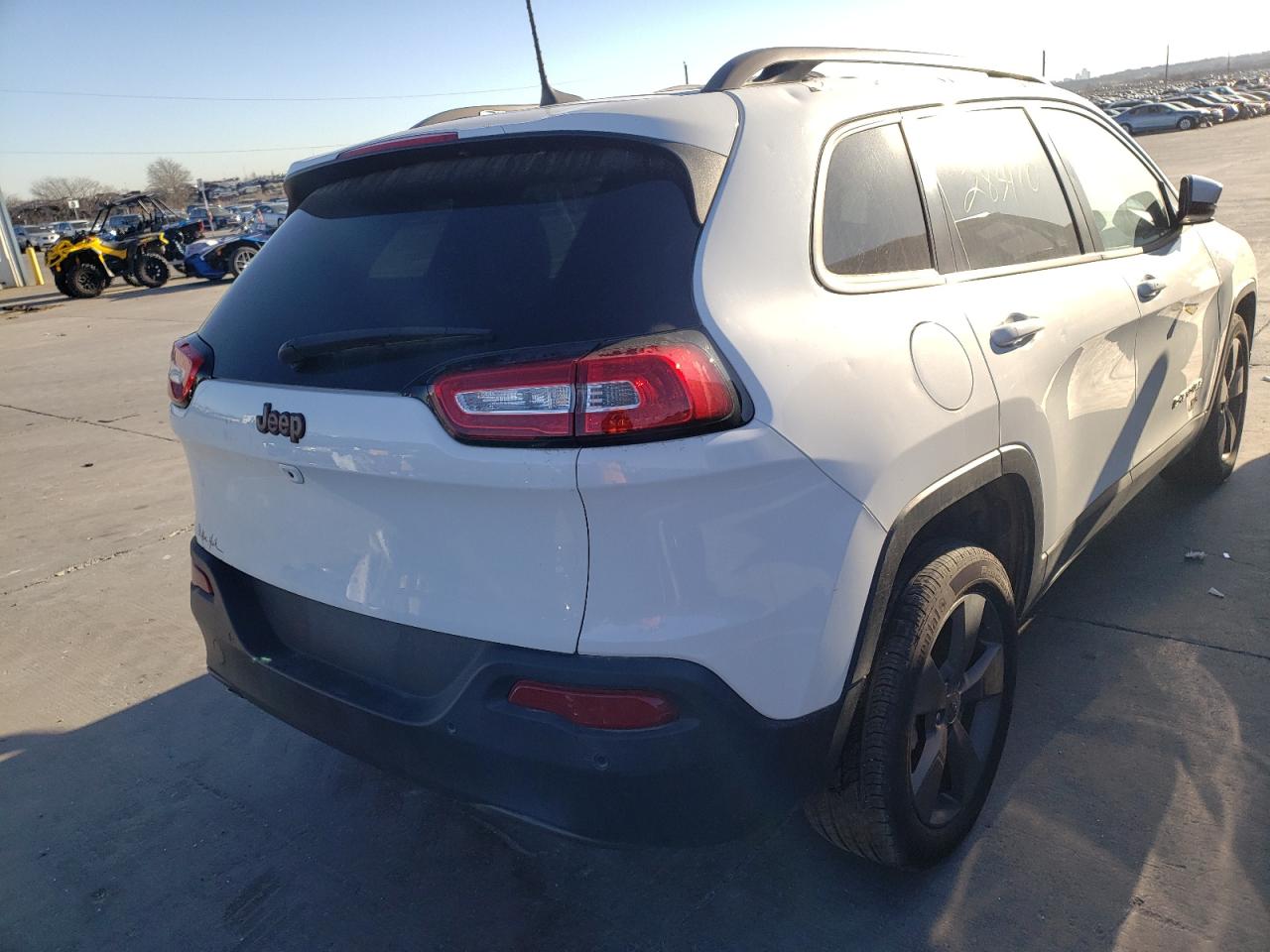 Photo 4 from auction – 2016 JEEP CHEROKEE L with VIN 1C4PJLCB9GW283970