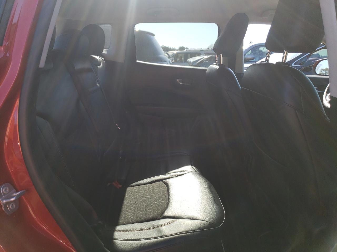 Photo 6 from auction – 2018 JEEP COMPASS LA with VIN 3C4NJDBB0JT470803
