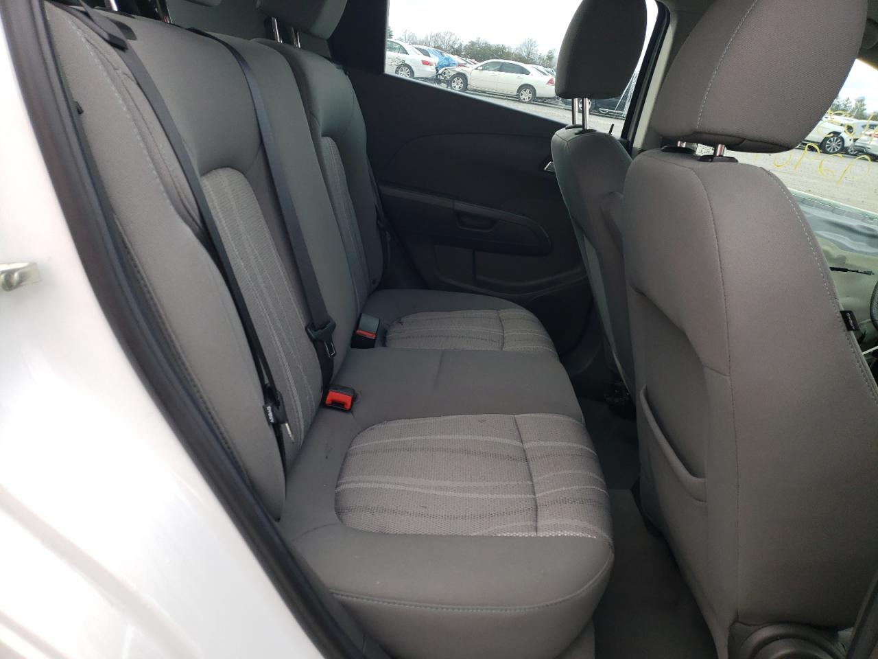 Photo 6 from auction – 2012 CHEVROLET SONIC LT with VIN 1G1JC6SH9C4220714