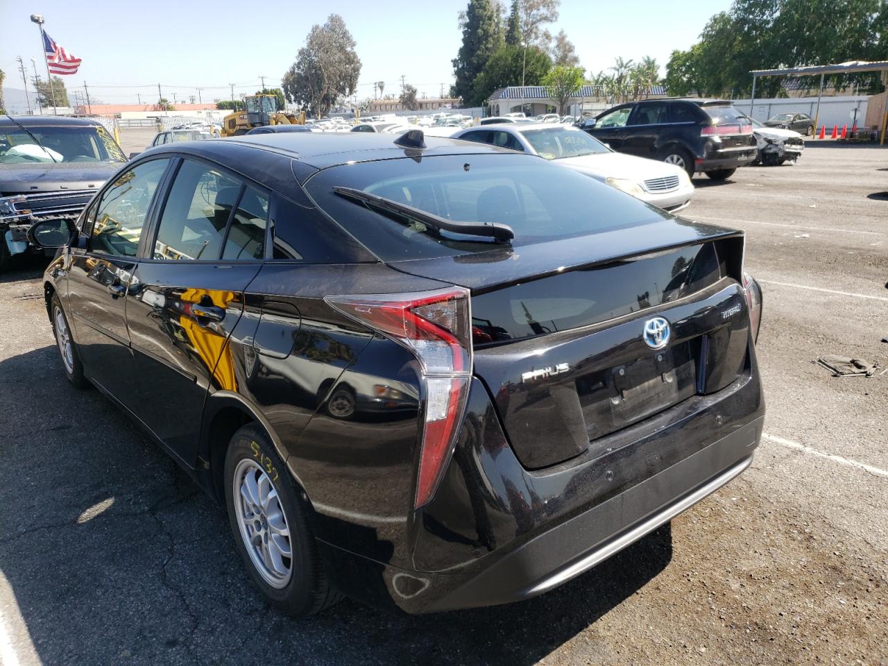 Photo 3 from auction – 2018 TOYOTA PRIUS with VIN JTDKBRFU4J3583528