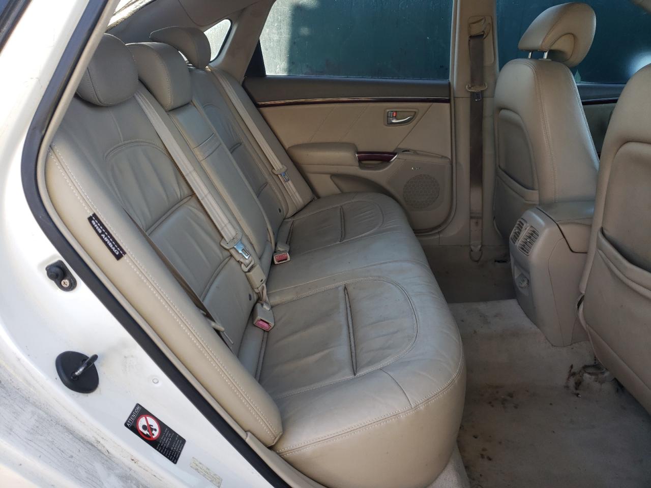 Photo 6 from auction – 2008 HYUNDAI AZERA SE with VIN KMHFC46F28A251933