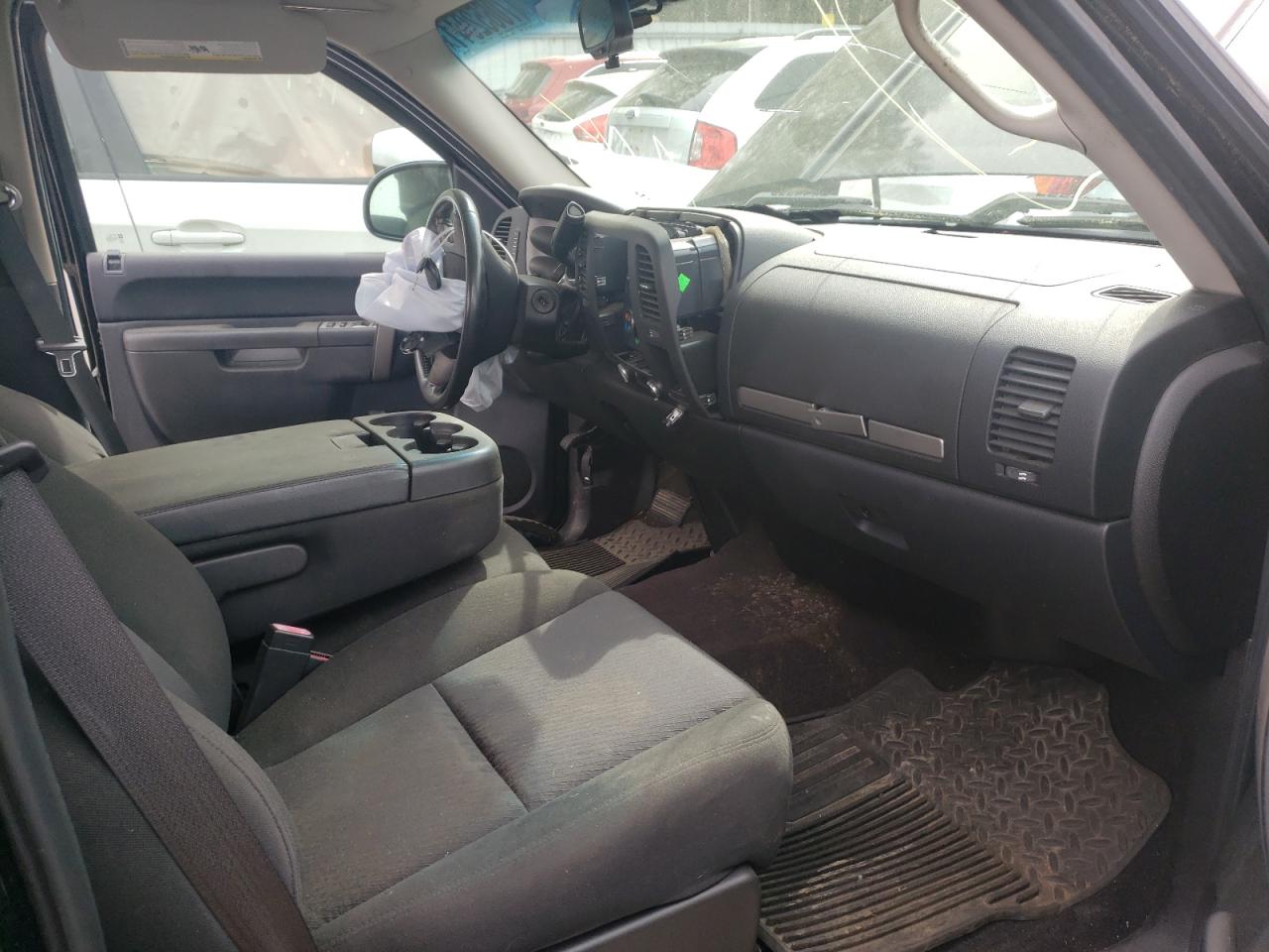 Photo 5 from auction – 2010 CHEVROLET SILVERADO with VIN 3GCRCSE04AG113966
