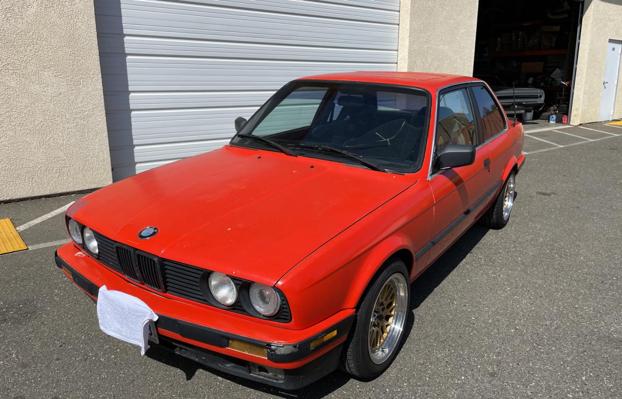 Photo 2 from auction – 1989 BMW 325 I with VIN WBAAA1300K4204230