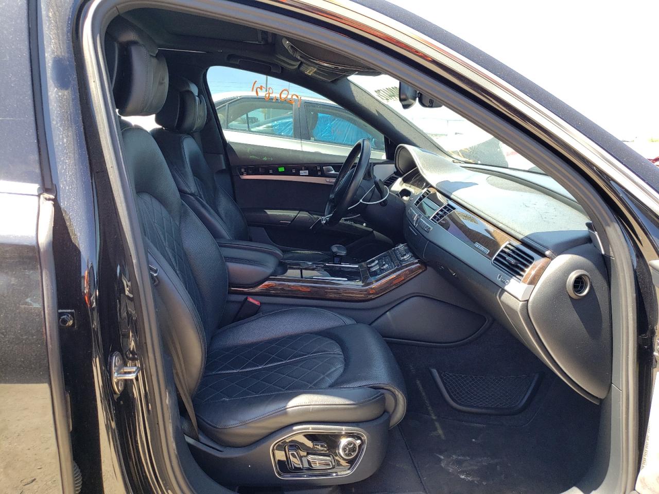 Photo 5 from auction – 2013 AUDI A8 QUATTRO with VIN WAUA2AFD2DN021582