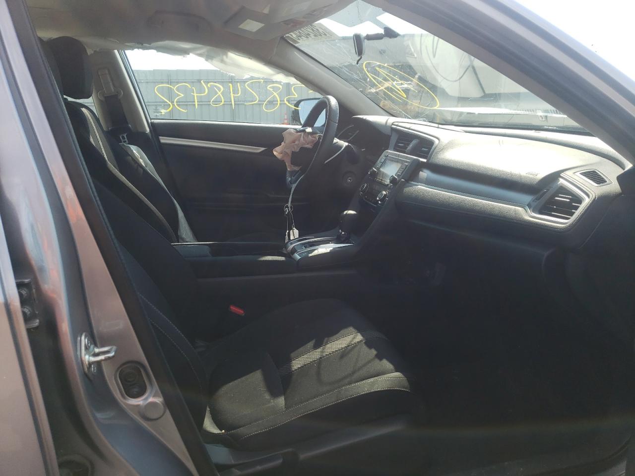 Photo 5 from auction – 2016 HONDA CIVIC LX with VIN 19XFC2F59GE200537