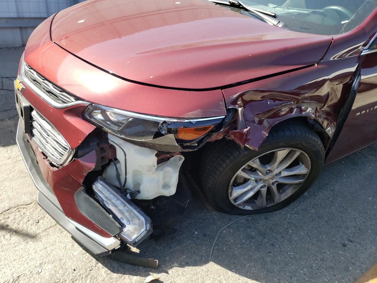 Photo 9 from auction – 2016 CHEVROLET MALIBU LT with VIN 1G1ZE5ST1GF295316