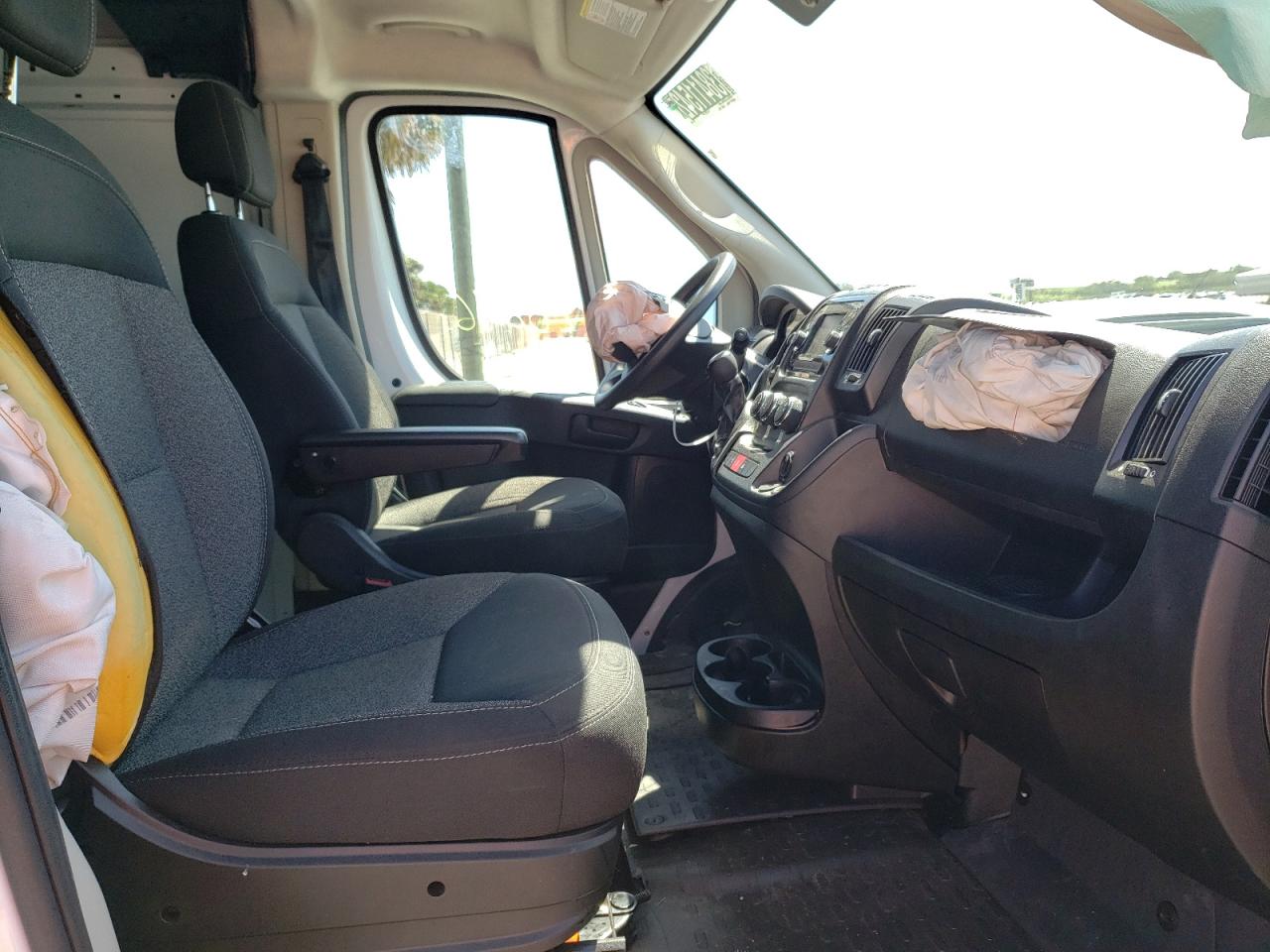 Photo 5 from auction – 2020 RAM PROMASTER with VIN 3C6TRVAGXLE137431