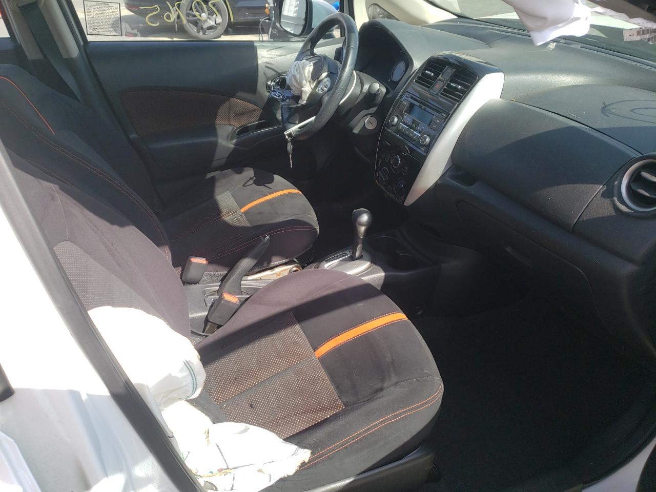 Photo 5 from auction – 2015 NISSAN VERSA NOTE with VIN 3N1CE2CPXFL367067