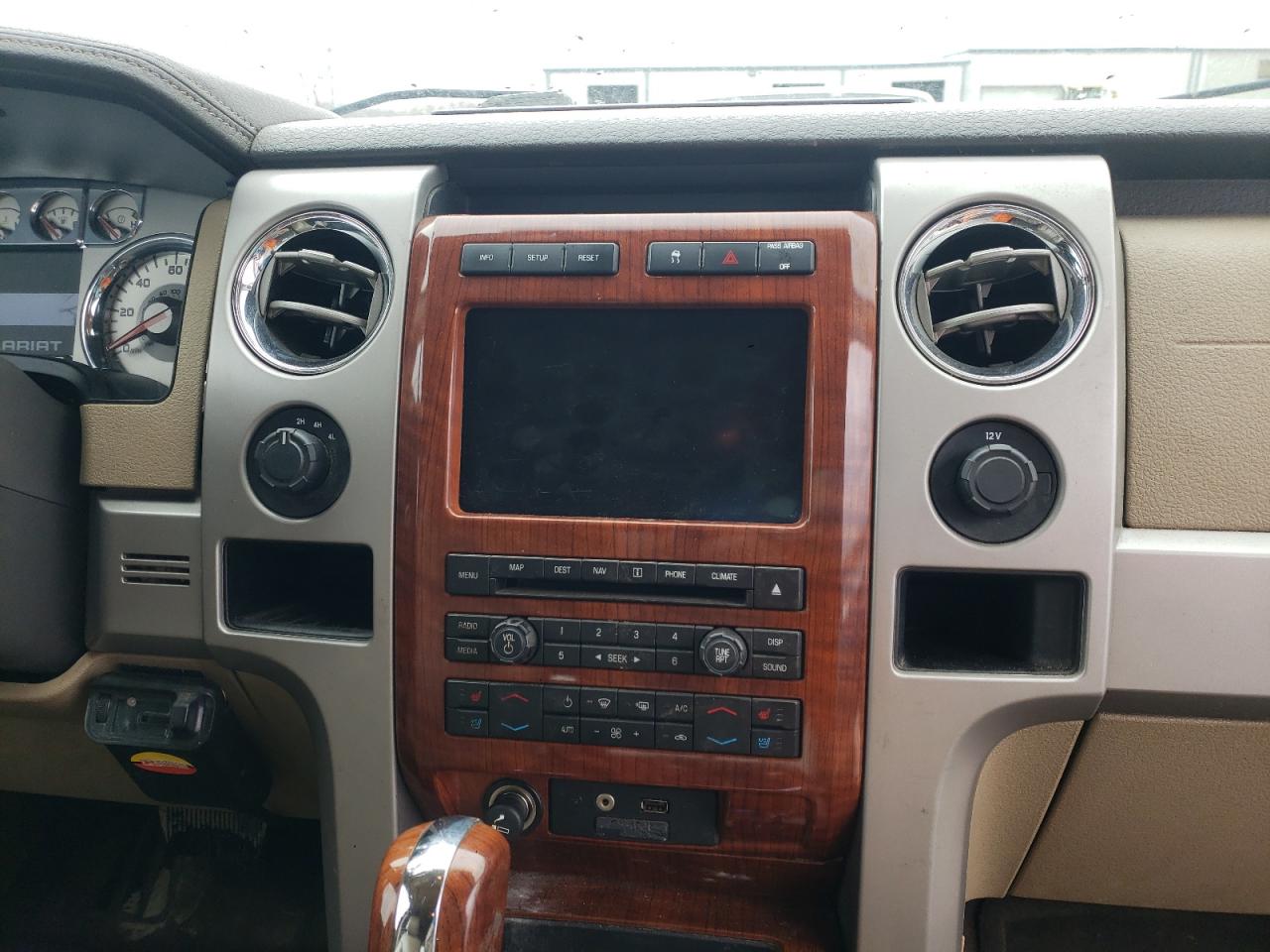 Photo 9 from auction – 2010 FORD F150 SUPER with VIN 1FTFW1EV4AFB58553