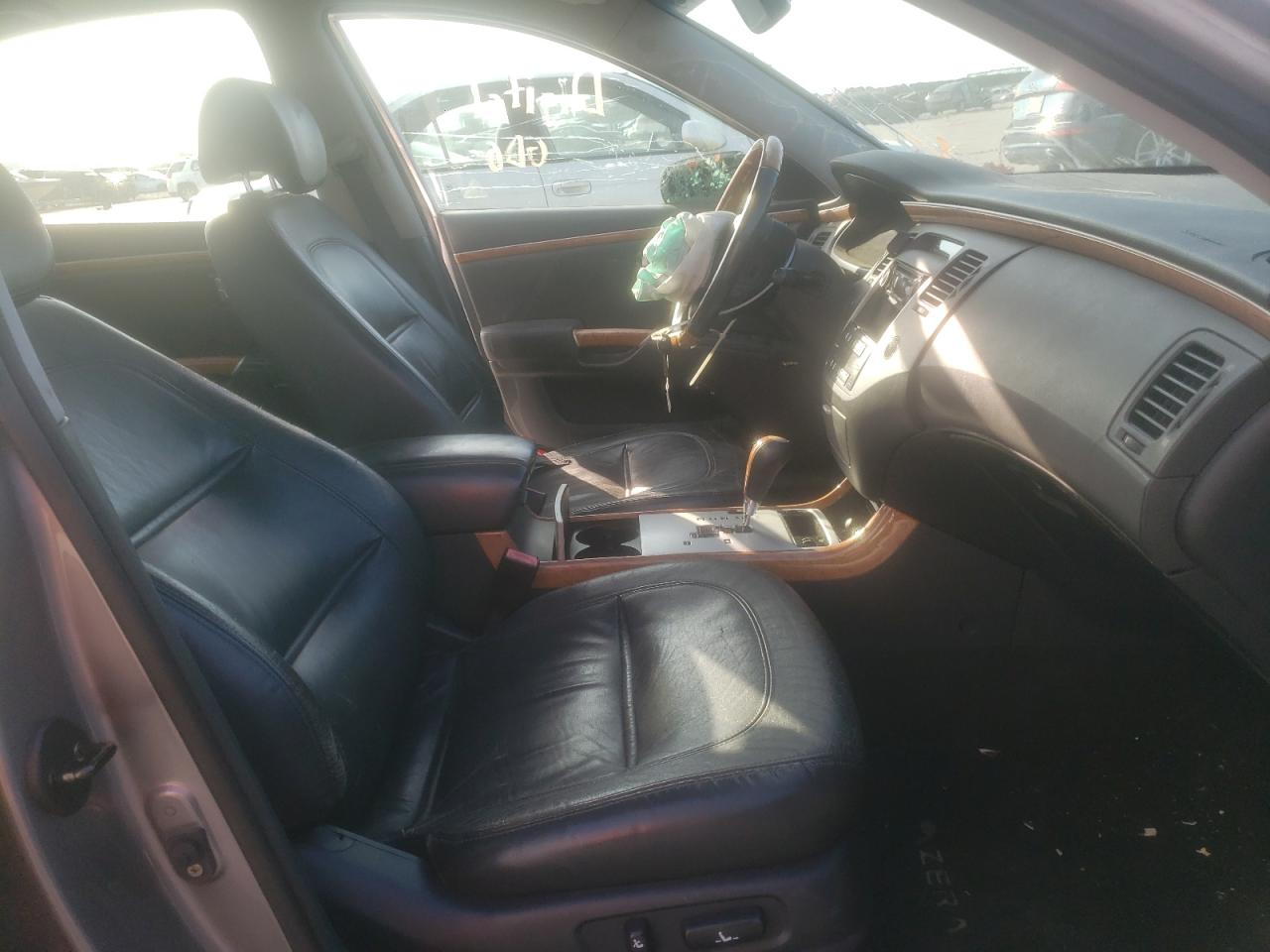 Photo 5 from auction – 2006 HYUNDAI AZERA SE with VIN KMHFC46F06A044776