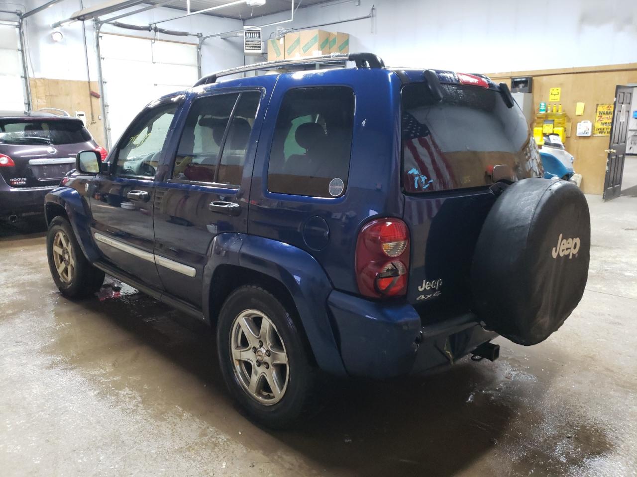 Photo 3 from auction – 2005 JEEP LIBERTY LI with VIN 1J4GL58K65W650412