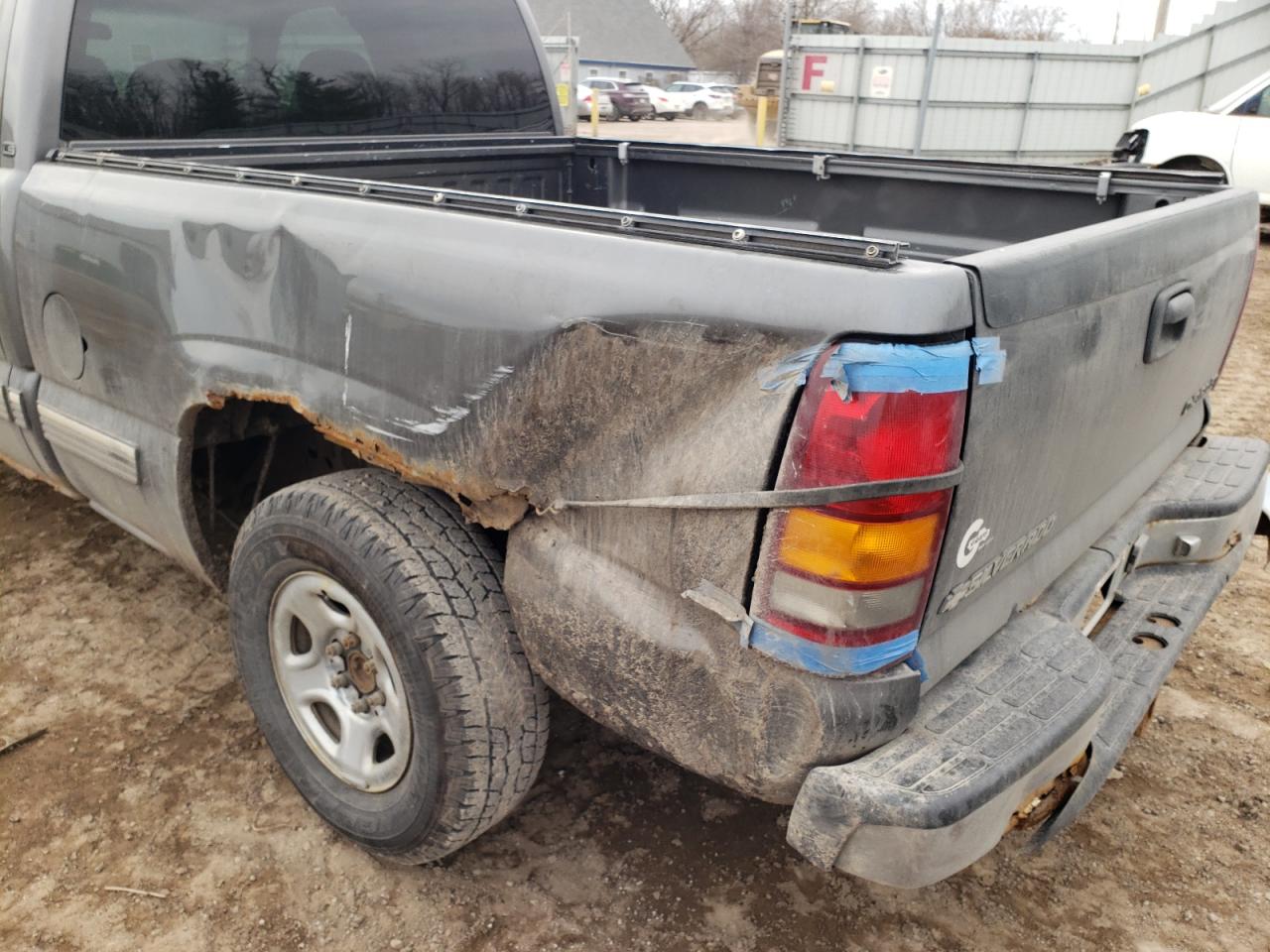 Photo 9 from auction – 2000 CHEVROLET SILVERADO with VIN 2GCEC19T3Y1393749