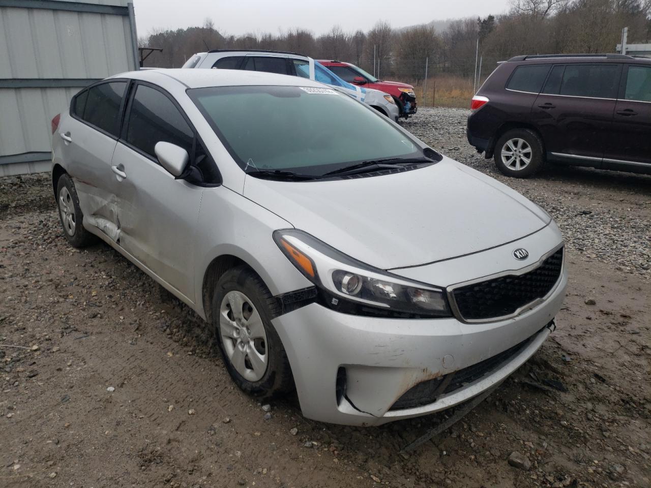 Photo 1 from auction – 2017 KIA FORTE LX with VIN 3KPFL4A72HE122611