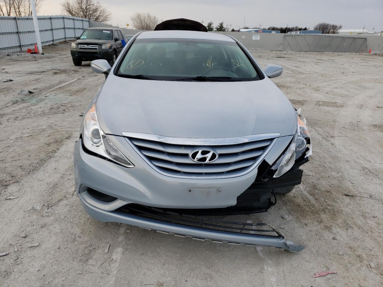 Photo 7 from auction – 2013 HYUNDAI SONATA GLS with VIN 5NPEB4AC9DH601948