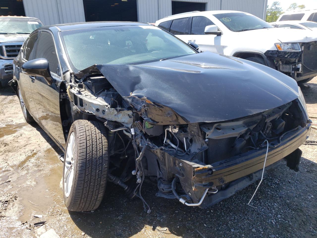 LEXUS ES 350 2015 with VIN JTHBK1GG3F2205335 - Photo from auction