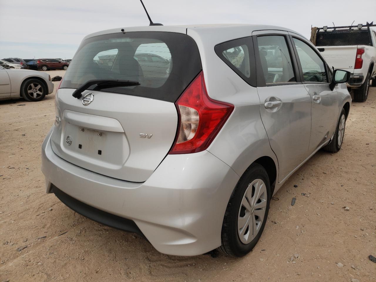 Photo 4 from auction – 2017 NISSAN VERSA NOTE with VIN 3N1CE2CP1HL371477