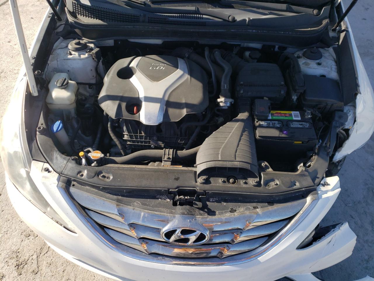 Photo 7 from auction – 2012 HYUNDAI SONATA SE with VIN 5NPEC4AB1CH354301