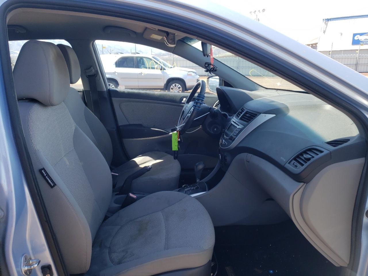 Photo 5 from auction – 2012 HYUNDAI ACCENT GLS with VIN KMHCT5AE5CU038117