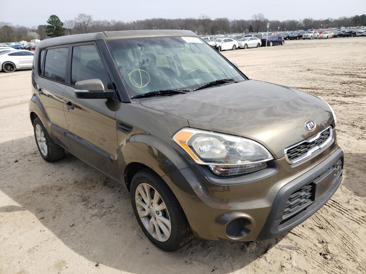 Снимка 1 от търг – 2012 KIA SOUL + с VIN KNDJT2A67C7369038