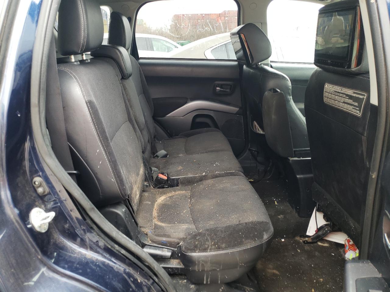 Photo 6 from auction – 2011 MITSUBISHI OUTLANDER with VIN JA4AS3AW5BU006966