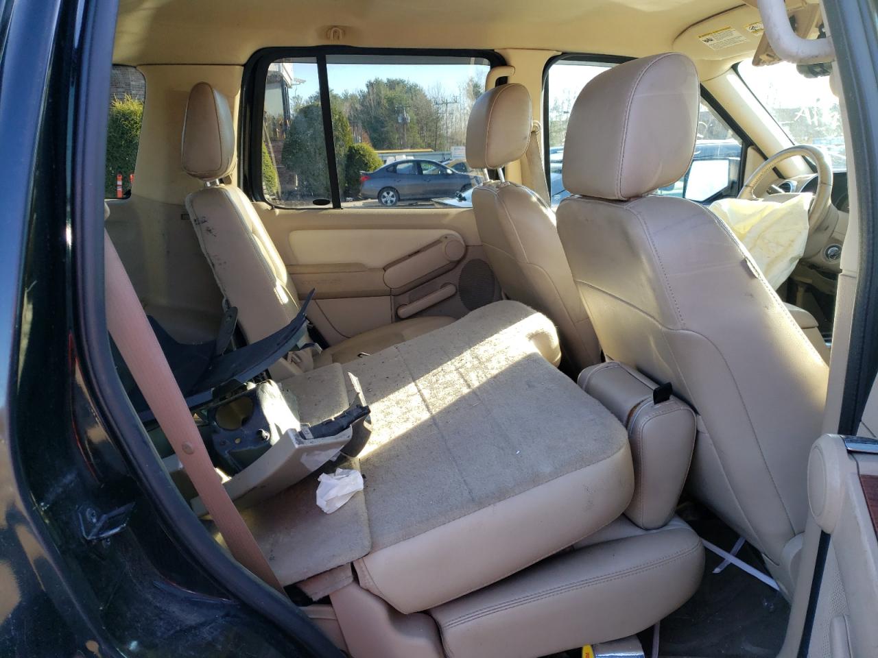 Photo 6 from auction – 2006 FORD EXPLORER E with VIN 1FMEU74E86ZA26175