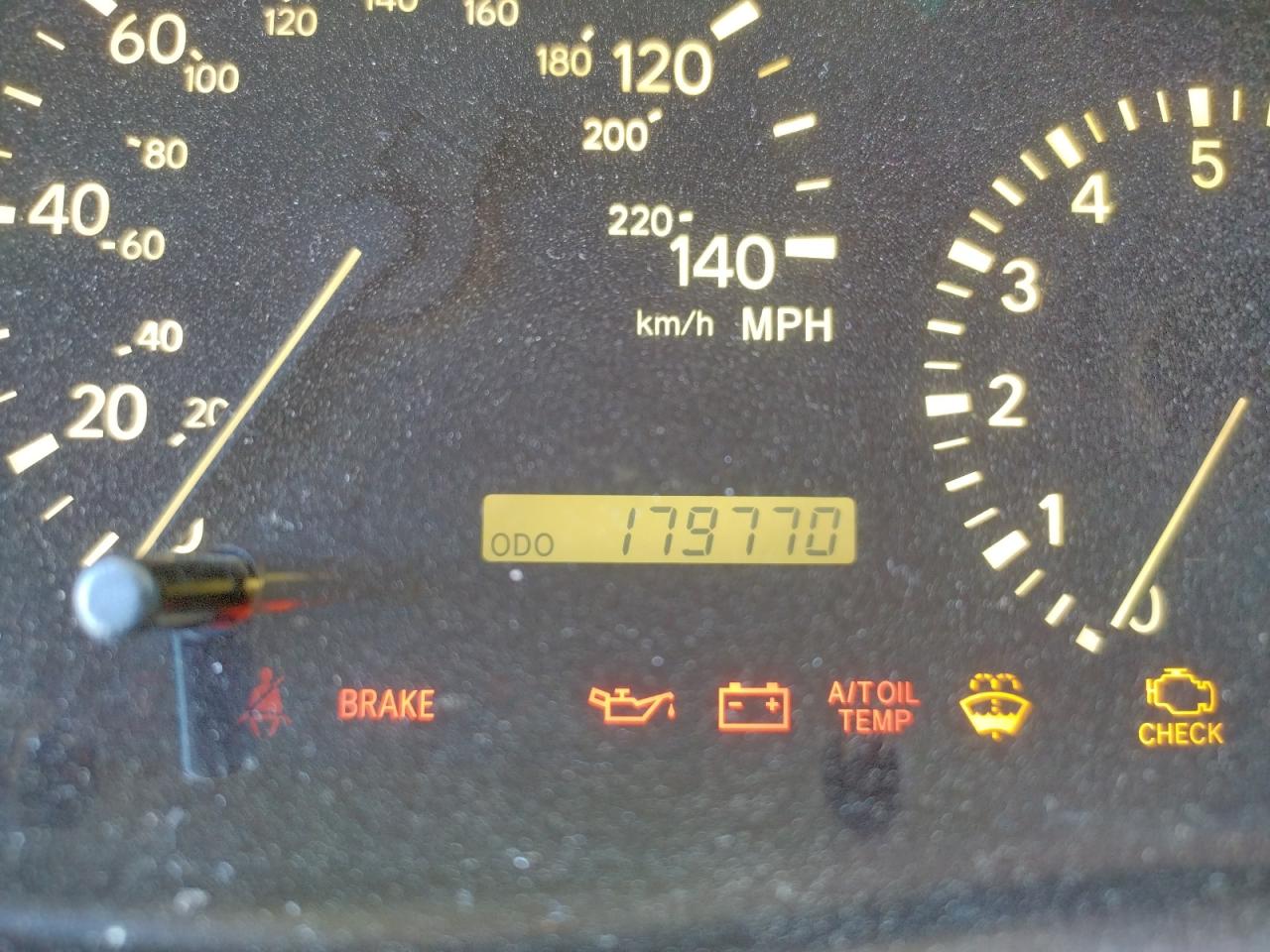 Photo 8 from auction – 2001 LEXUS RX 300 with VIN JTJGF10U410108545