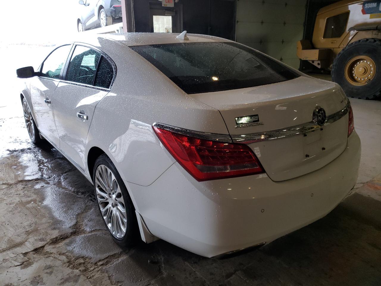 Photo 3 from auction – 2014 BUICK LACROSSE T with VIN 1G4GF5G33EF305051