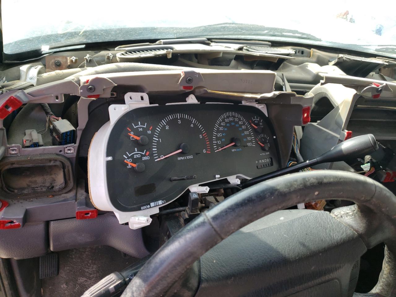 Photo 8 from auction – 2001 DODGE RAM 1500 with VIN 3B7HF13ZX1G776909