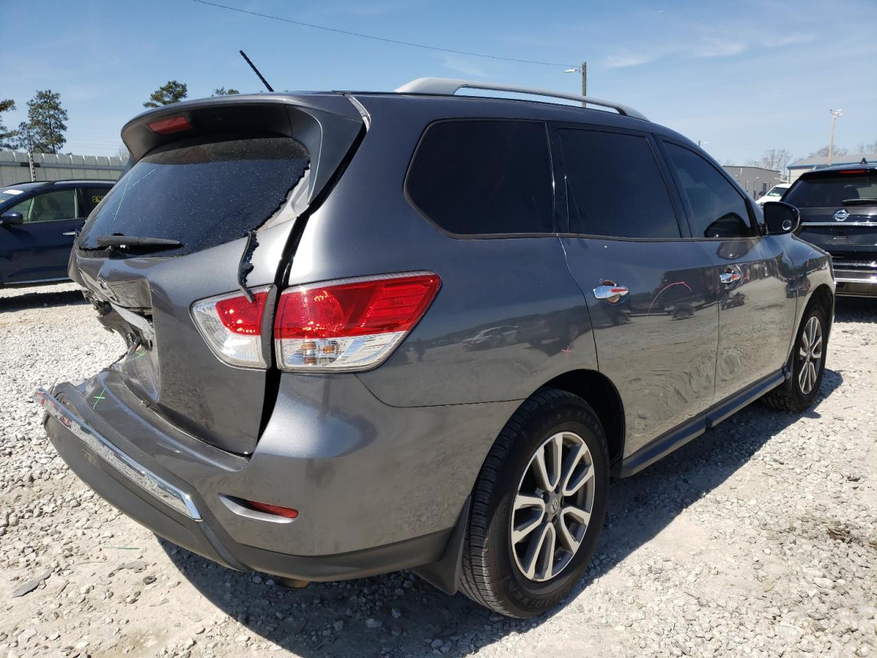 Photo 4 from auction – 2016 NISSAN PATHFINDER with VIN 5N1AR2MN7GC644644